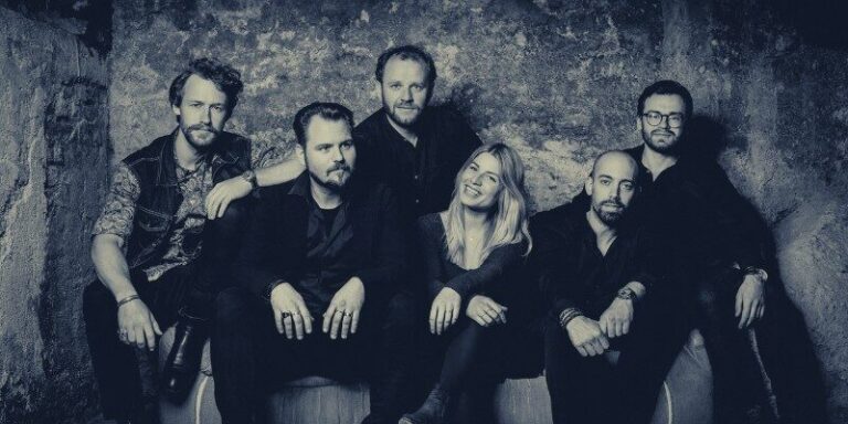 Troublemakers-Riot-band